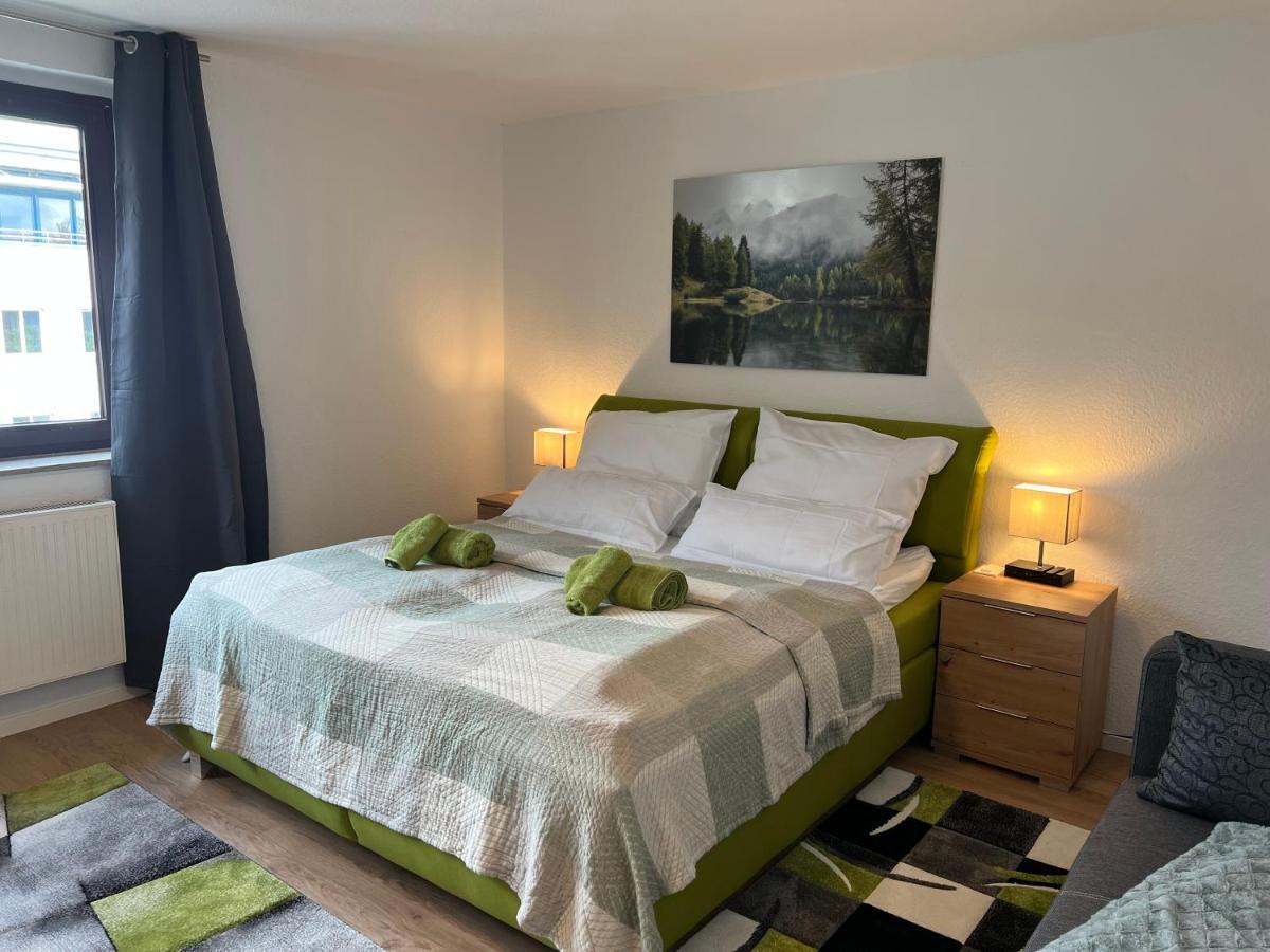 Sweethome - Zentral - Kueche & Parkplatz, Wifi Halle  Esterno foto