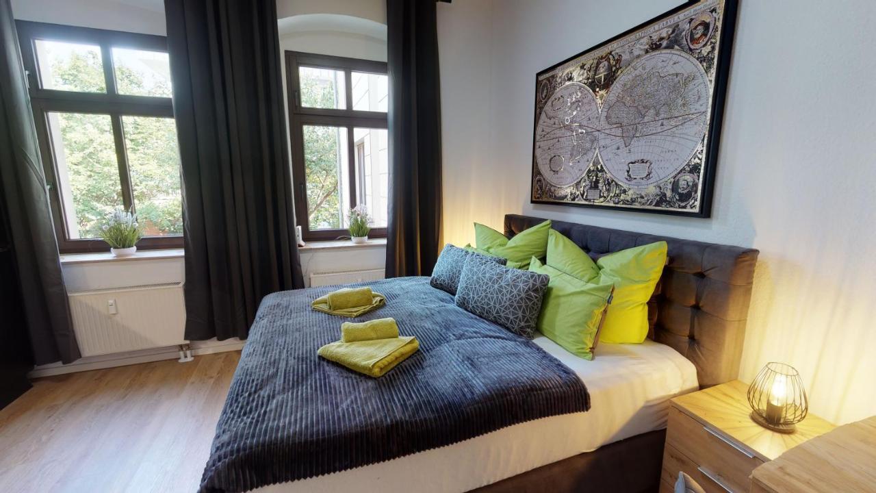 Sweethome - Zentral - Kueche & Parkplatz, Wifi Halle  Esterno foto