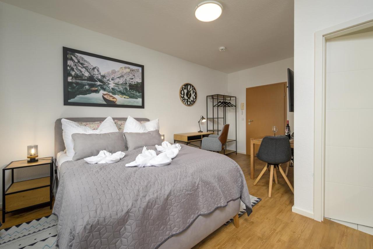 Sweethome - Zentral - Kueche & Parkplatz, Wifi Halle  Esterno foto