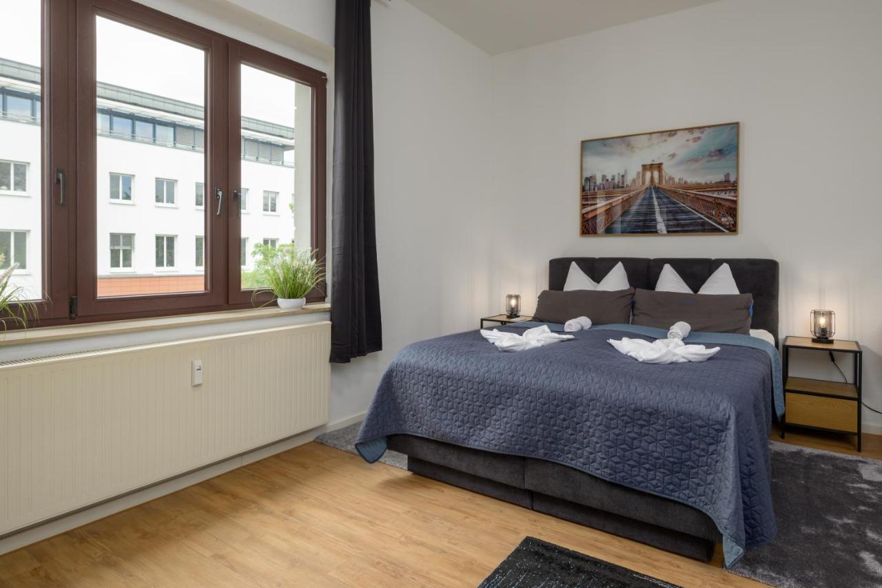 Sweethome - Zentral - Kueche & Parkplatz, Wifi Halle  Esterno foto