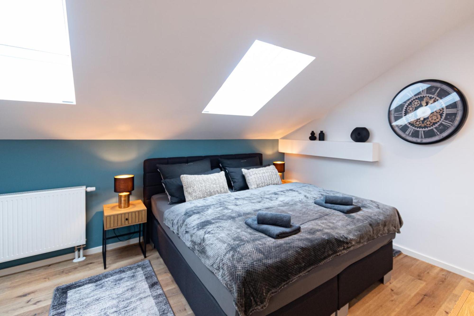 Sweethome - Zentral - Kueche & Parkplatz, Wifi Halle  Esterno foto