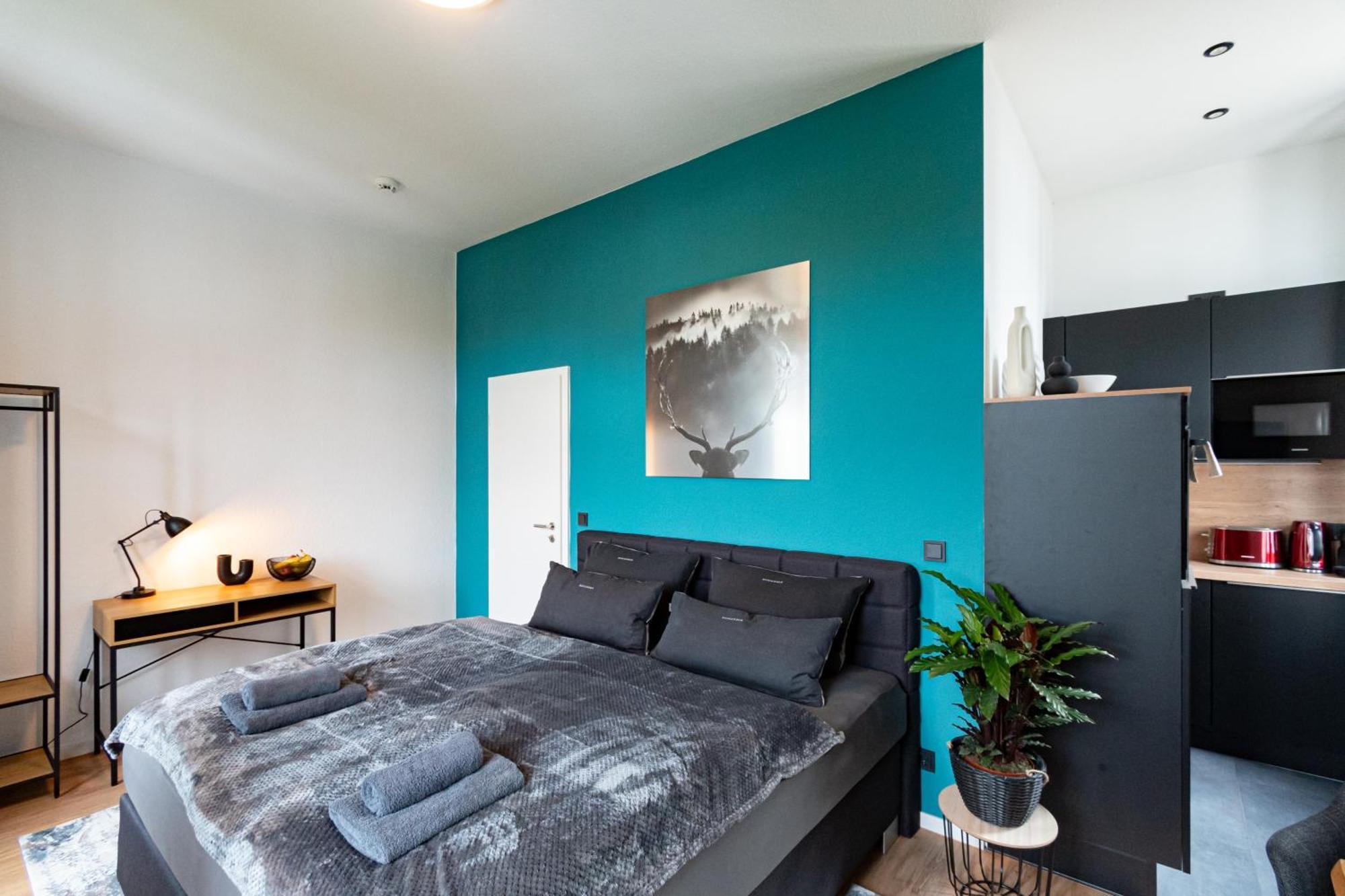 Sweethome - Zentral - Kueche & Parkplatz, Wifi Halle  Esterno foto